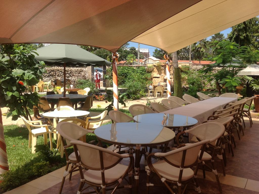 מומבסה Moffat Court Boutique Hotel מראה חיצוני תמונה