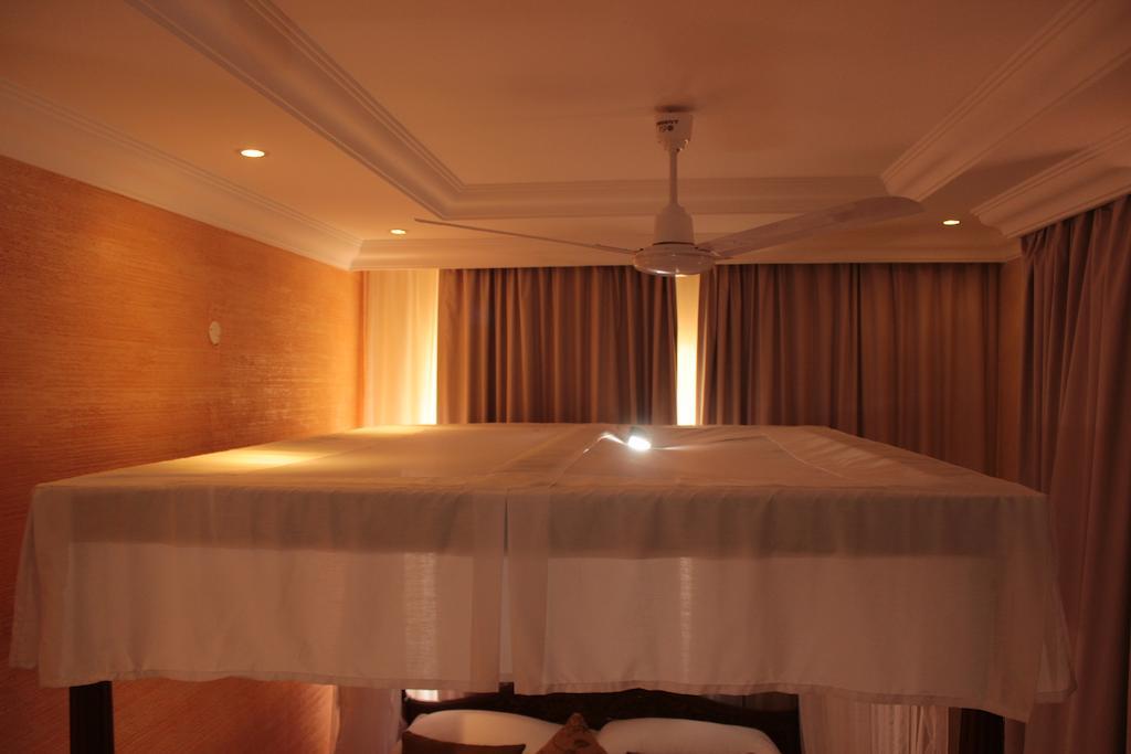 מומבסה Moffat Court Boutique Hotel מראה חיצוני תמונה